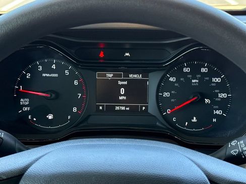 Used 2025 Chevrolet Trax LS FWD image 35