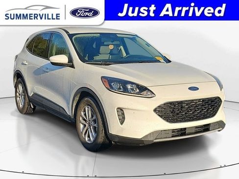 Used 2020 Ford Escape SE image 1