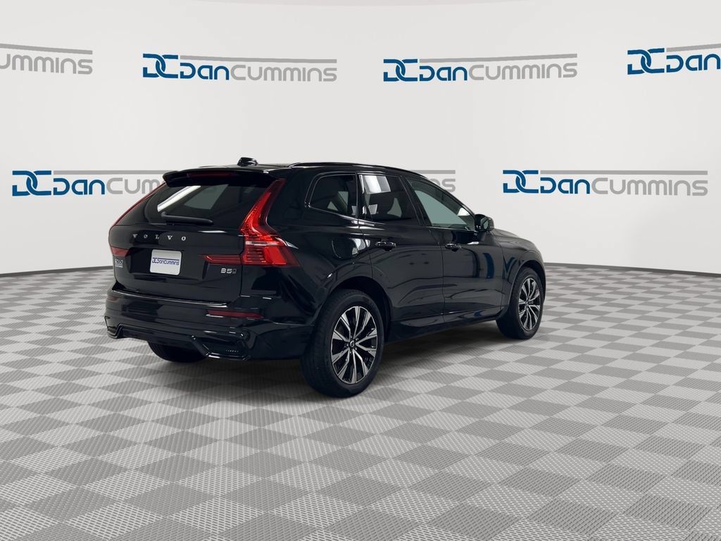 Used 2023 Volvo XC60 B5 Plus AWD/4WD image 8