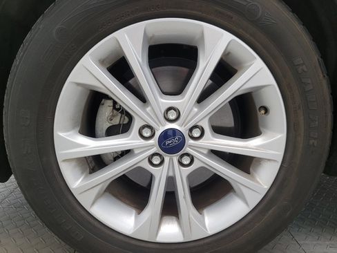 Used 2018 Ford Escape SEL w/ Ford Safe & Smart Package FWD image 31