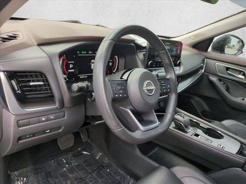 Used 2022 Nissan Rogue Platinum w/ Head-Up Display Package FWD image 10