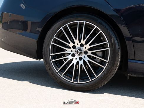 Used 2022 Mercedes-Benz C 300 4MATIC Sedan w/ Exclusive Trim Package image 11