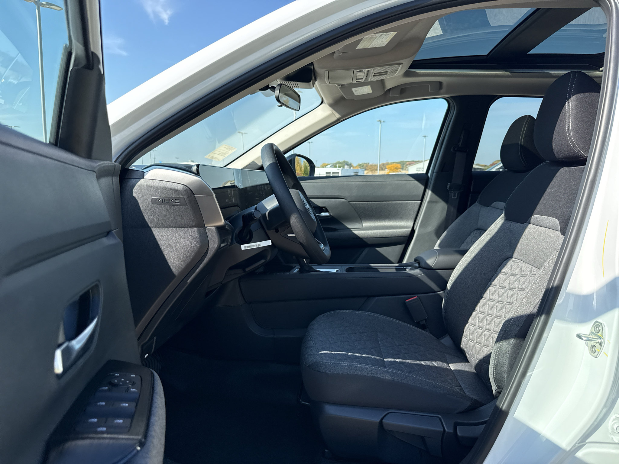 New 2027 Nissan Kicks SV AWD/4WD image 4