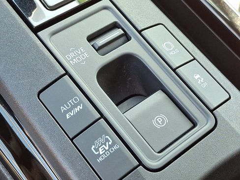 Certified 2024 Toyota Prius Prime image 25