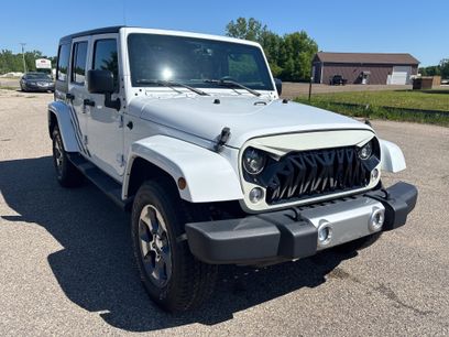 Used 2017 Jeep Wrangler Unlimited Sahara w/ Connectivity Group