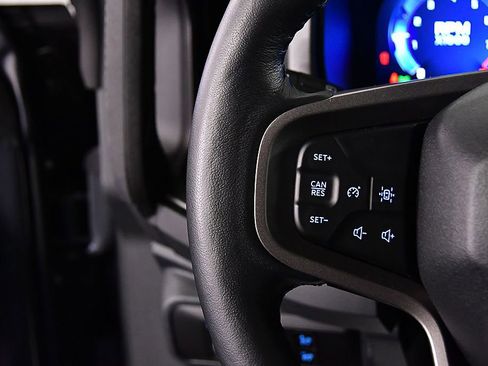 Used 2025 Ford Bronco Badlands image 21