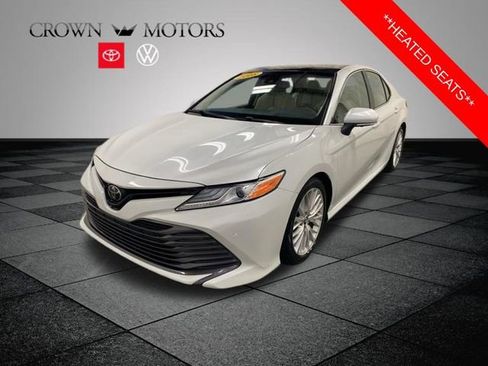 Used 2018 Toyota Camry XLE w/ Audio Package image 3