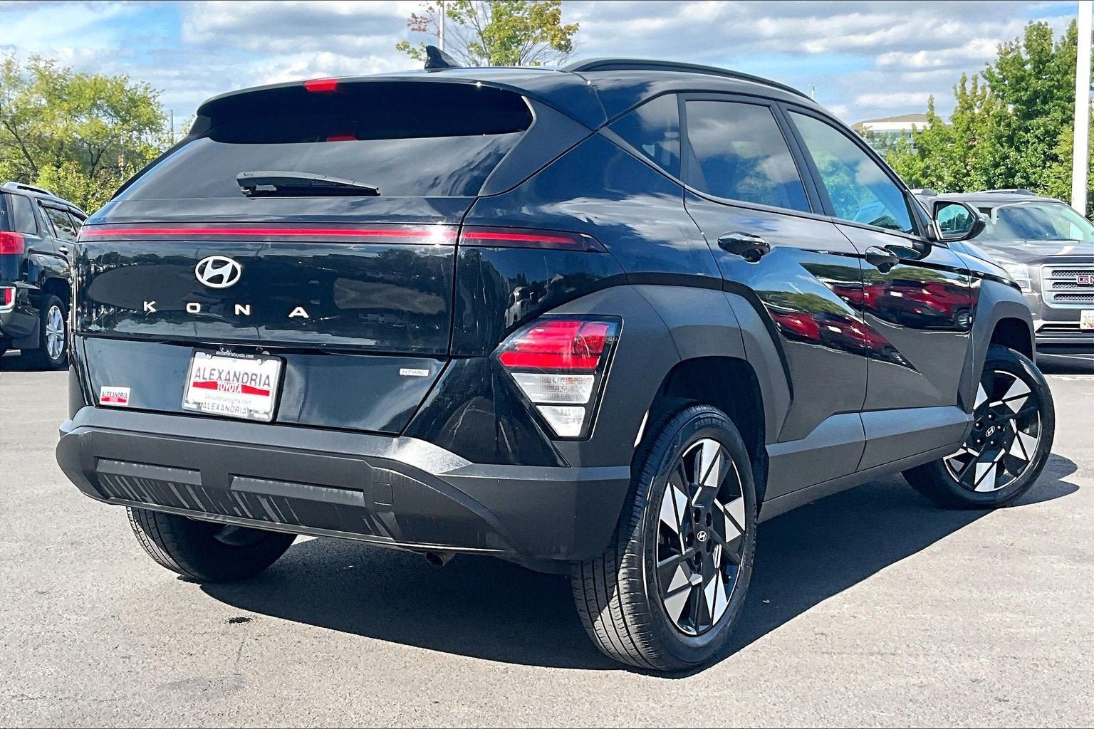 Used 2024 Hyundai Kona SEL w/ Convenience Package AWD/4WD image 11