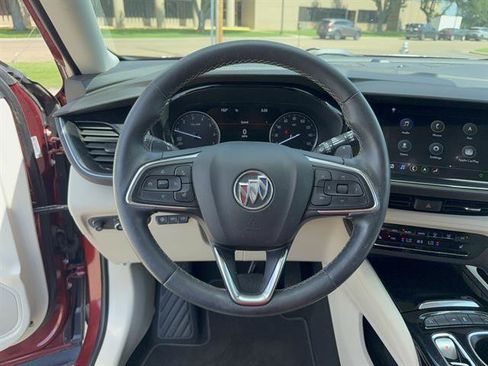 Used 2022 Buick Envision Essence w/ Technology Package I FWD image 11