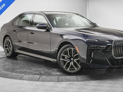 Used 2024 BMW 760i xDrive w/ Premium Package 2