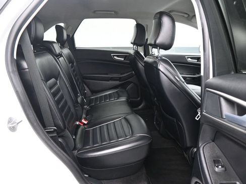 Certified 2024 Ford Edge SEL AWD/4WD image 10