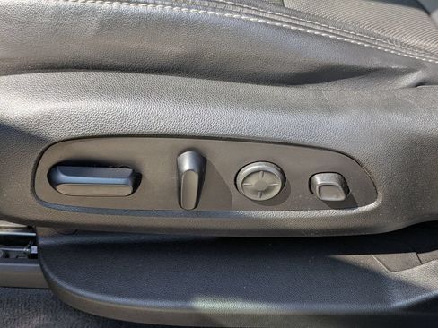 Used 2020 Buick Enclave Avenir w/ Avenir Technology Package FWD image 8