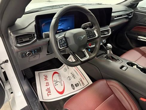 Used 2024 Ford Mustang GT Premium image 12