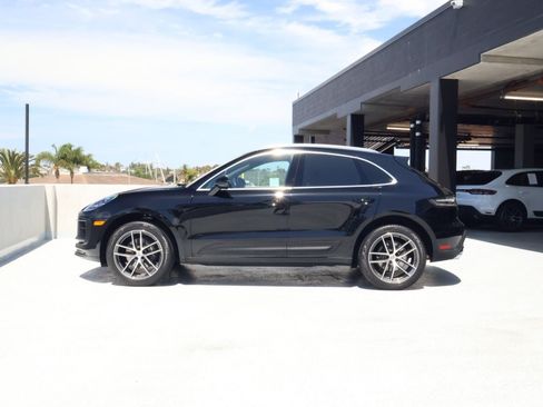 Certified 2026 Porsche Macan AWD/4WD image 2