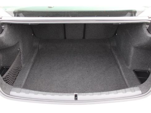 Used 2025 BMW 330i Sedan image 11