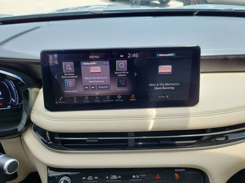 Used 2025 INFINITI QX60 Sensory w/ Cargo Package AWD/4WD image 23