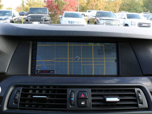 Used 2012 BMW 535i xDrive Sedan image 28