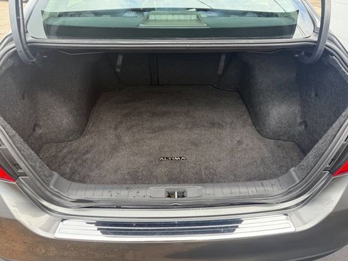 Used 2016 Nissan Altima 2.5 SV image 14