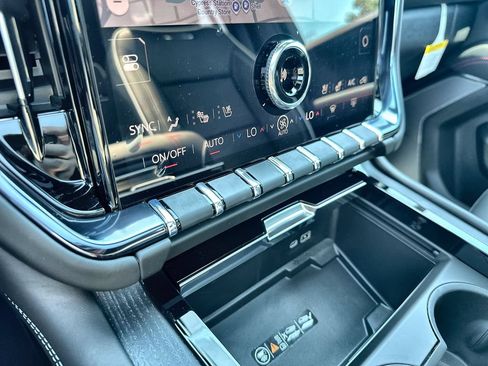 New 2026 GMC Yukon XL AT4 Ultimate w/ LPO, Floor Liner Package AWD/4WD image 27