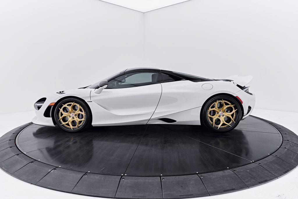 Used 2025 McLaren 750S Spider RWD image 13