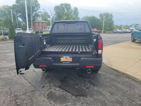New 2026 Honda Ridgeline Black Edition image 9
