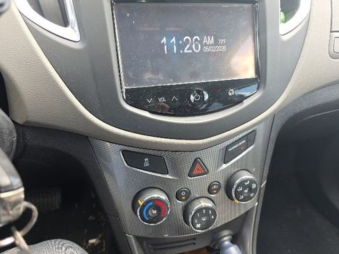 Used 2015 Chevrolet Trax LTZ FWD image 13