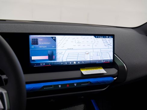 New 2025 BMW X3 xDrive30i w/ Premium Package image 23