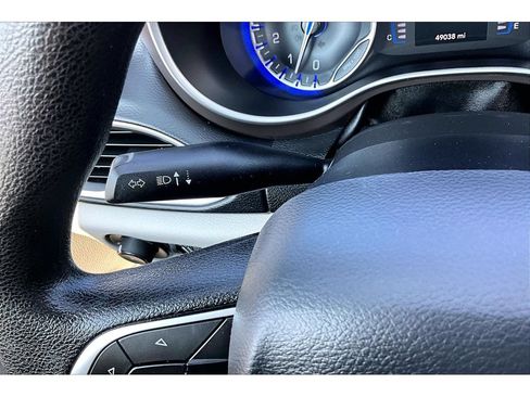 Certified 2019 Chrysler Pacifica Touring Plus FWD image 20
