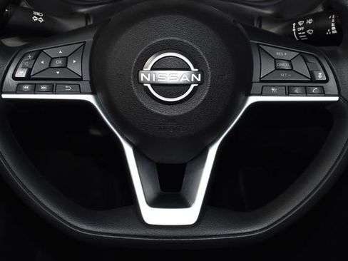 Used 2024 Nissan Sentra SV image 22