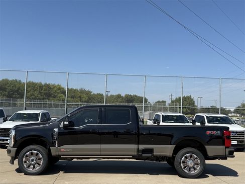 New 2026 Ford F350 King Ranch w/ FX4 Off-Road Package image 25