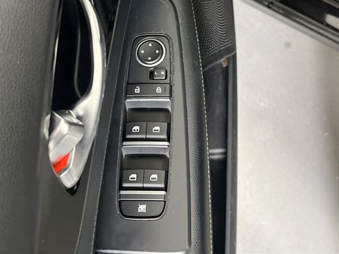 Used 2019 Kia Forte S image 17
