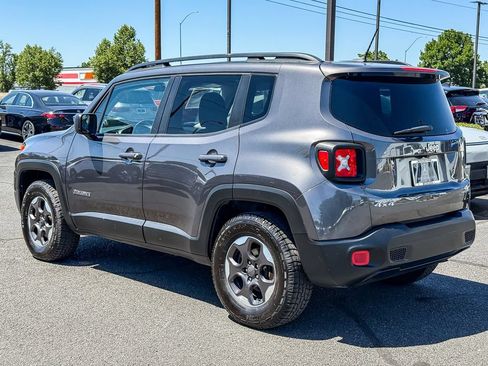Used 2017 Jeep Renegade Sport w/ Power & Air Group AWD/4WD image 8
