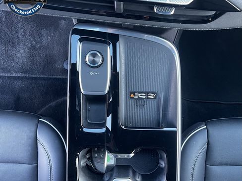 Used 2025 Buick Enclave Preferred image 24