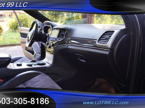 Used 2020 Jeep Grand Cherokee SRT AWD/4WD image 16