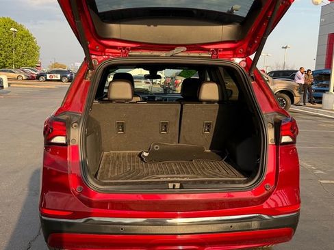 Used 2023 Chevrolet Equinox RS w/ RS Leather Package image 15