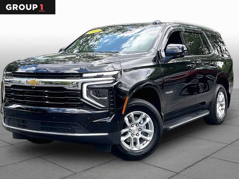Used 2025 Chevrolet Tahoe LS RWD image 1