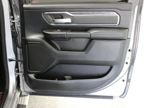 Used 2020 RAM 1500 Big Horn AWD/4WD image 35