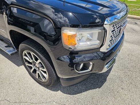 Used 2017 GMC Canyon Denali AWD/4WD image 9