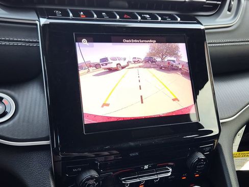 New 2026 Jeep Grand Cherokee Laredo image 13