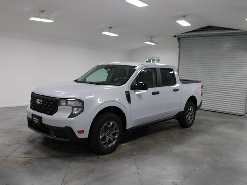 New 2026 Ford Maverick XLT FWD image 3