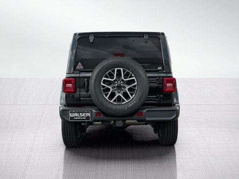 New 2026 Jeep Wrangler Unlimited Sahara AWD/4WD image 5