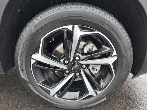 Used 2023 Chevrolet TrailBlazer RS w/ Convenience Package image 9