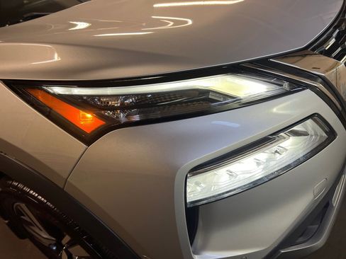 Used 2023 Nissan Rogue SL w/ SL Premium Package image 24