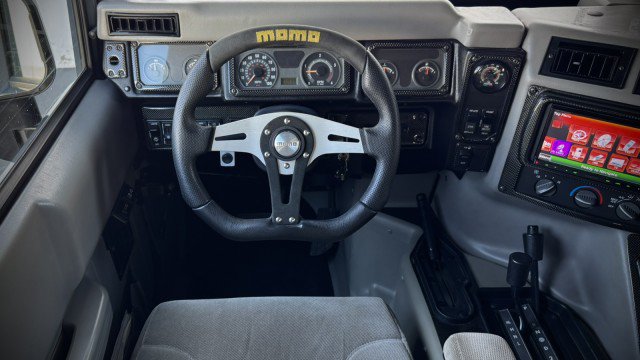 Used 2003 HUMMER H1 4-Door Wagon AWD/4WD image 8
