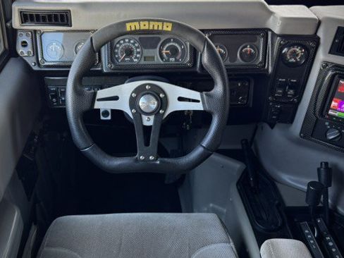 Used 2003 HUMMER H1 4-Door Wagon AWD/4WD image 8