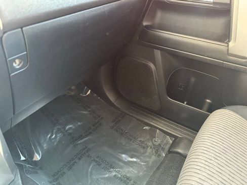 Certified 2020 Toyota 4Runner SR5 AWD/4WD image 24