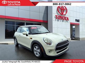 Used 2016 MINI Cooper 2-Door Hardtop video 1