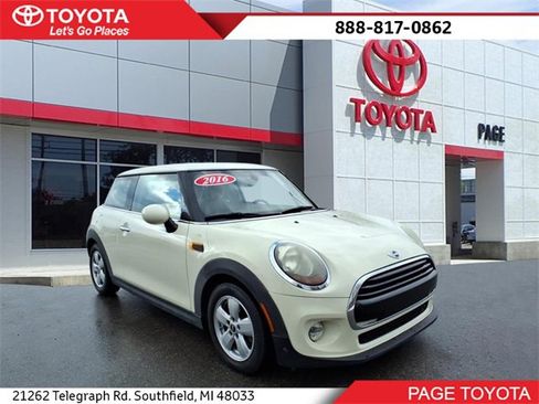 Used 2016 MINI Cooper 2-Door Hardtop image 1