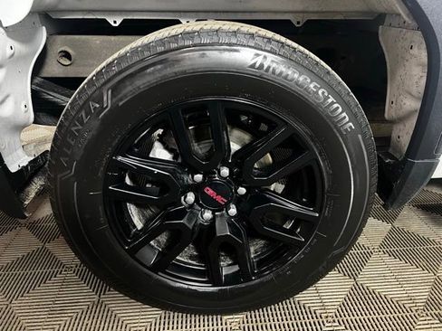 Used 2023 GMC Sierra 1500 Elevation image 27