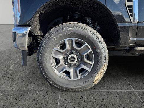 New 2026 Ford F250 Lariat w/ Lariat Ultimate Package image 9